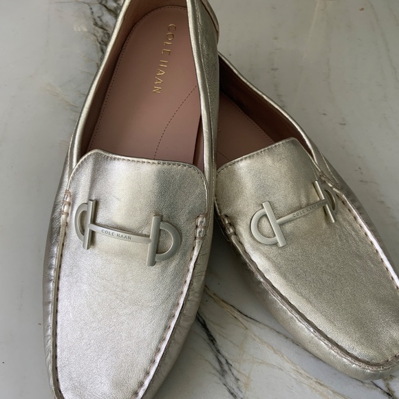 Cole Haan Champagne Gold Metallic Loafers Sz 8.5 - Picture 3 of 3